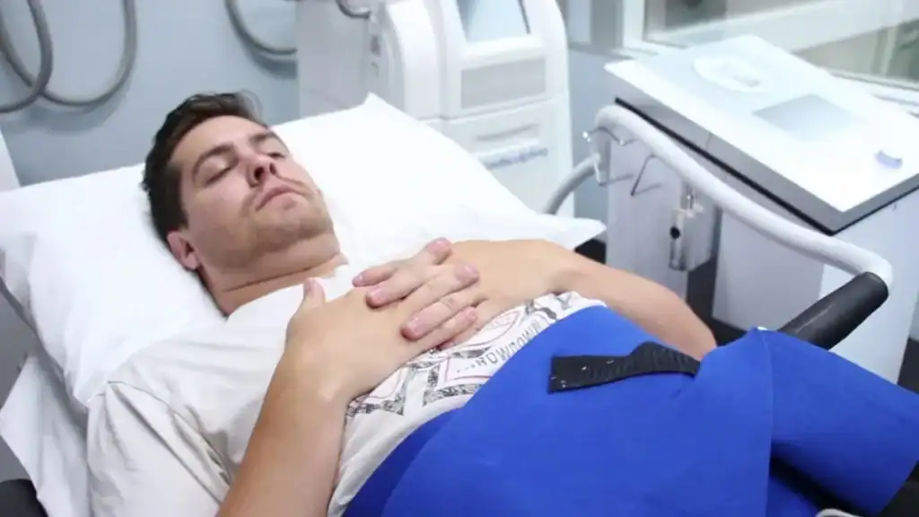 Transforming Bodies: Celebrity Success Stories and the Truth Behind Body Contouring 2 Image of male having body contouring Braintree treatment